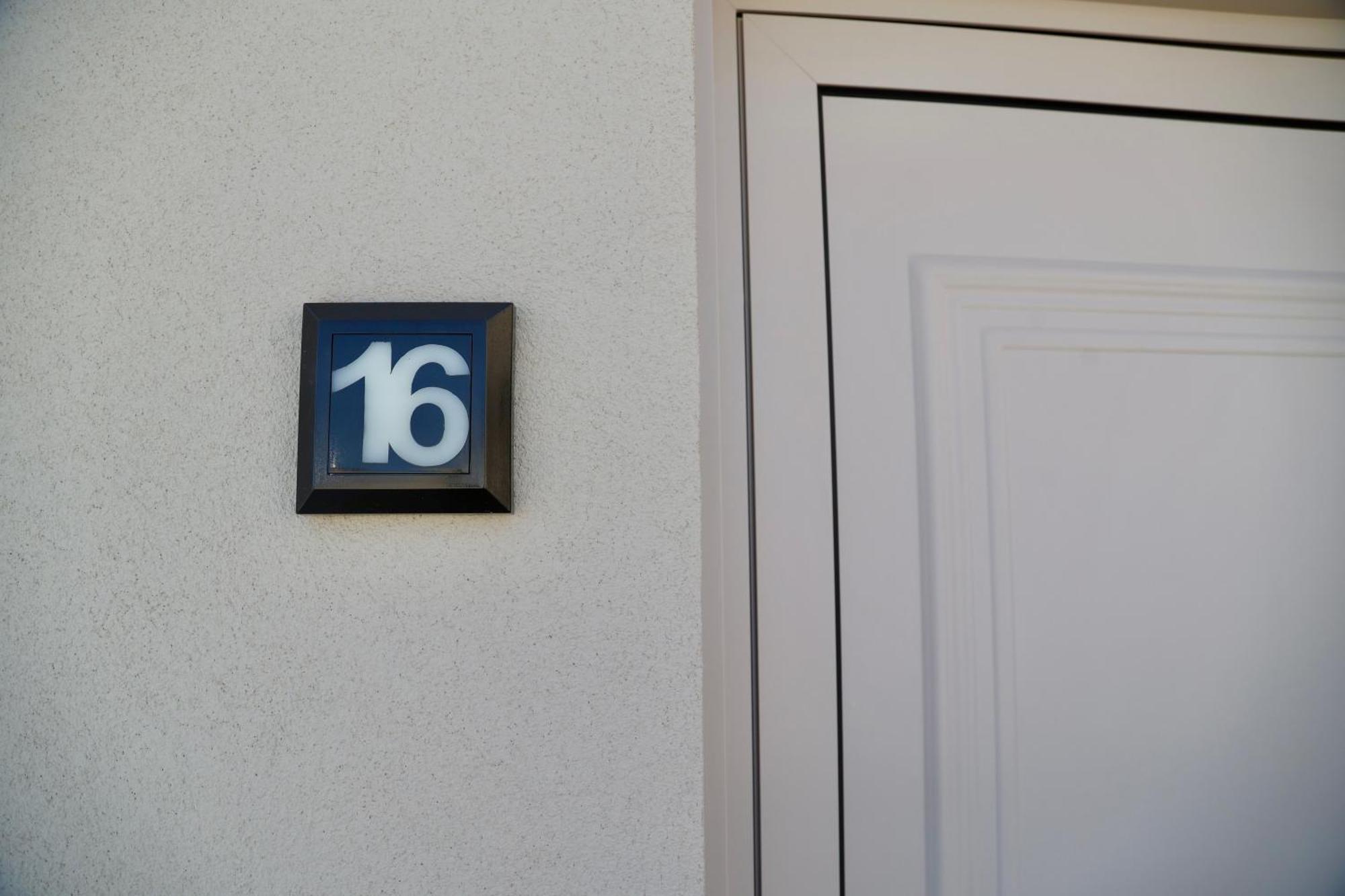 Sandika Apartments Herszonisszosz Kültér fotó